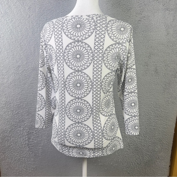 J McLaughlin Top Womens Small White Geometric Catalina Cloth 3/4 Sleeve Preppy - Picture 3 of 6